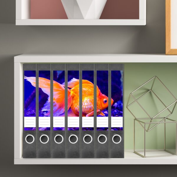 Etiketten für Ordner | Goldener Fisch Aquarium | 7 Aufkleber für schmale Ordnerrücken | Selbstklebende Design Ordneretiketten Rückenschilder